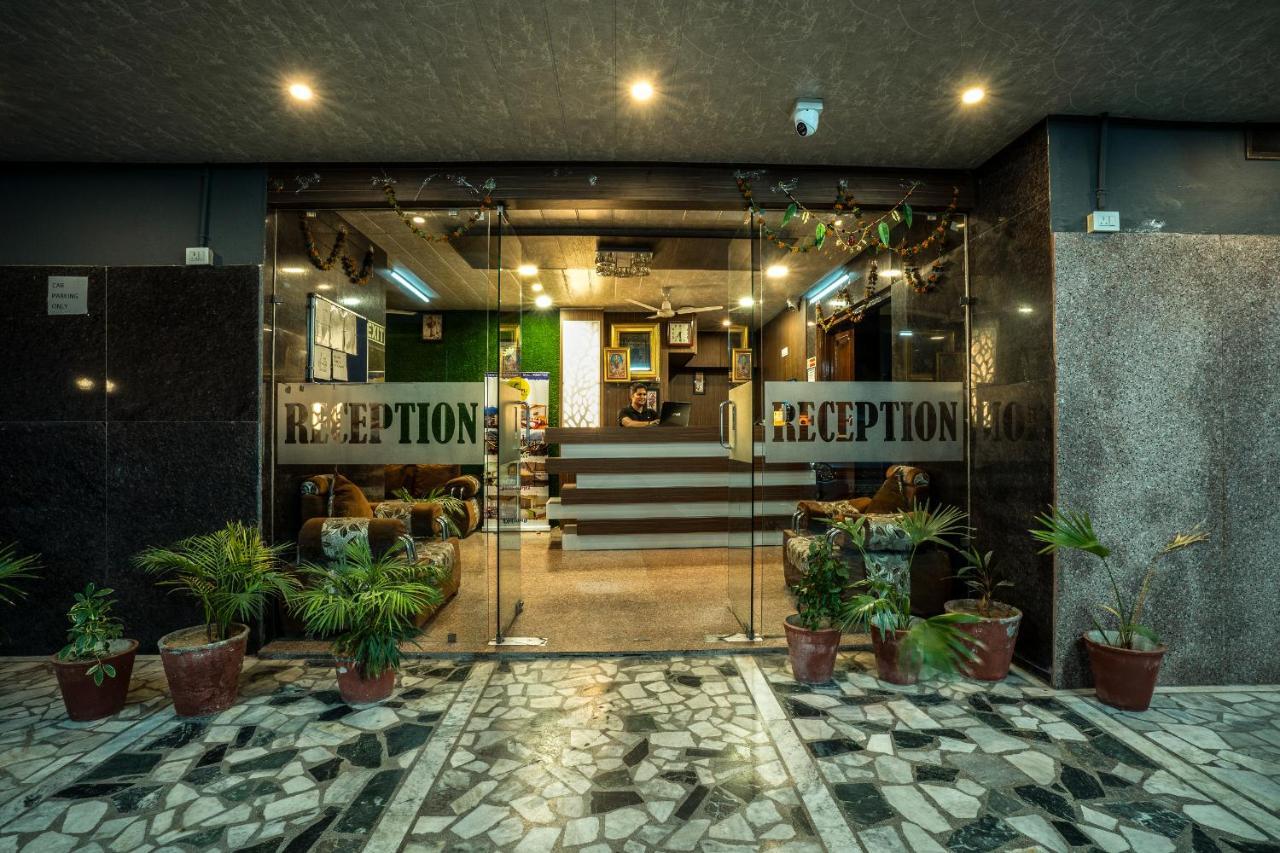 Tripli Udaipur Hotel Екстериор снимка