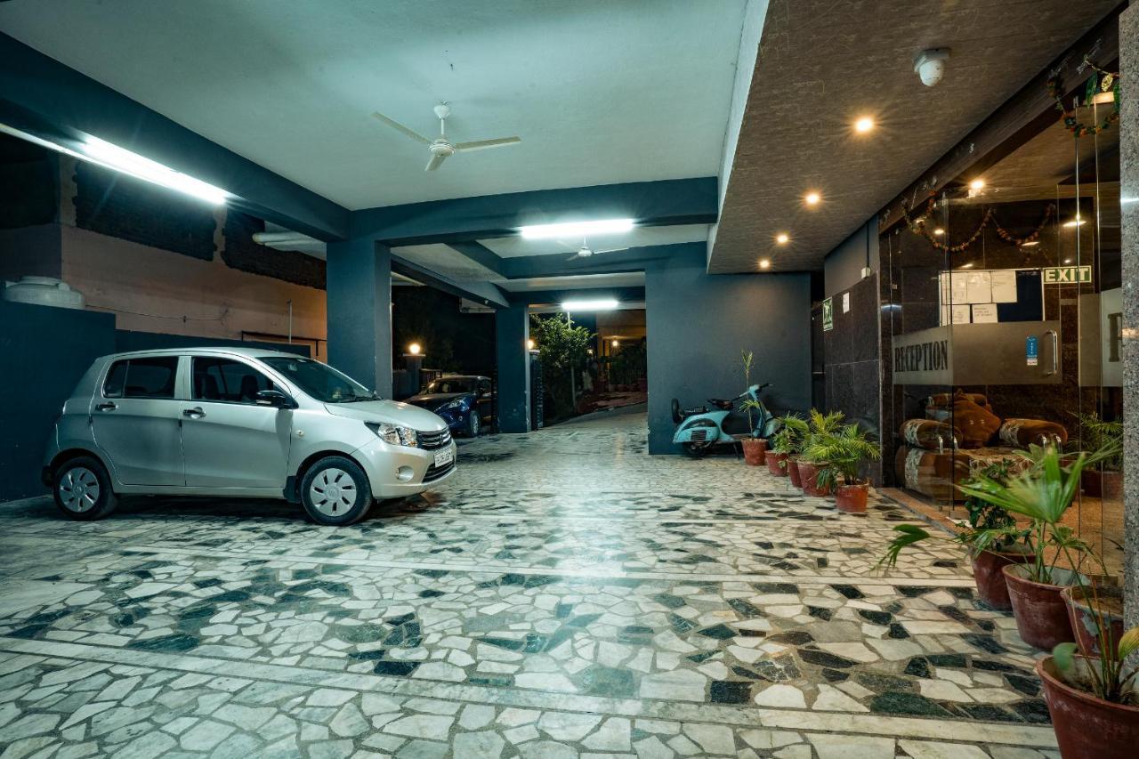 Tripli Udaipur Hotel Екстериор снимка