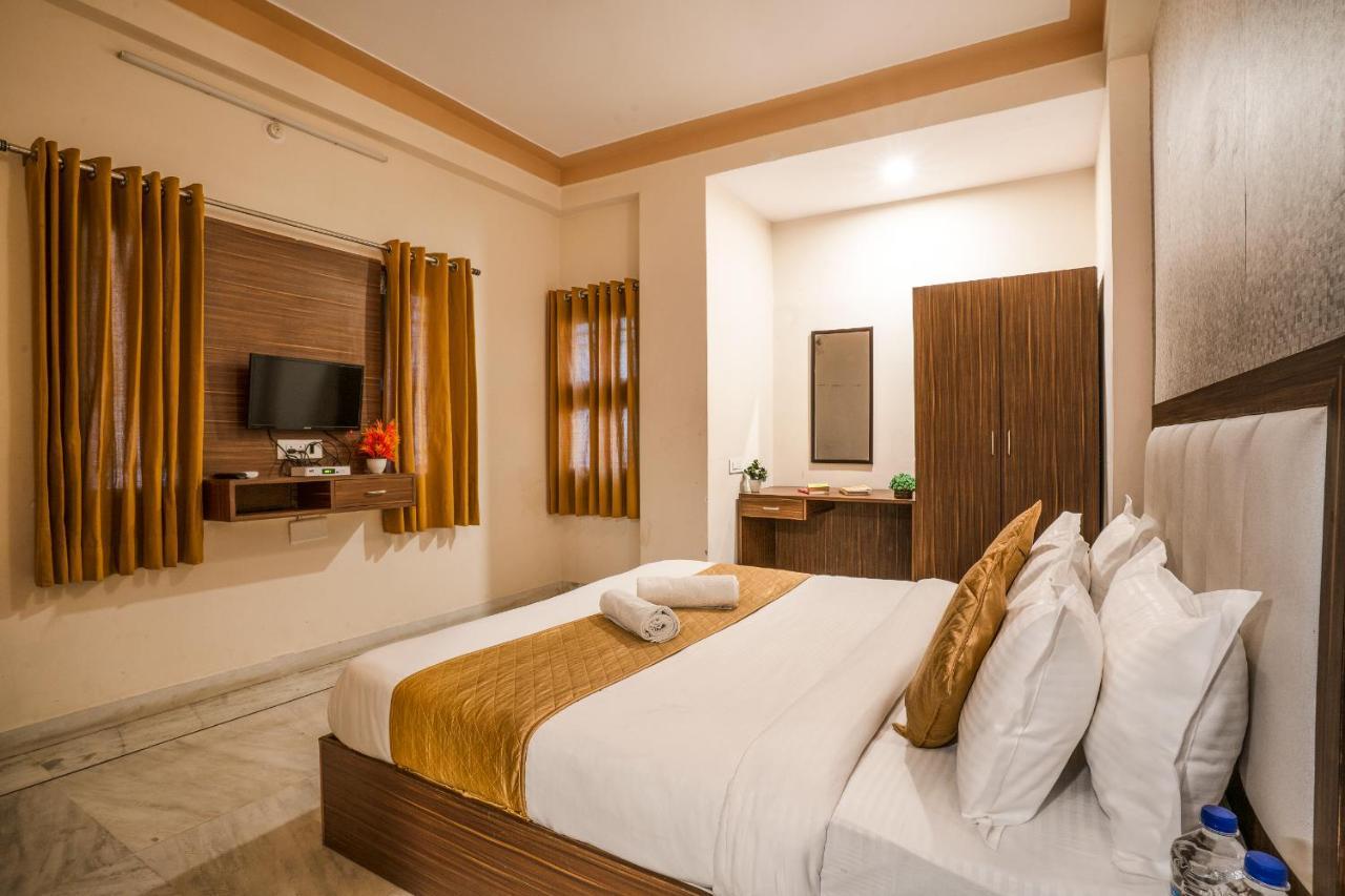 Tripli Udaipur Hotel Екстериор снимка