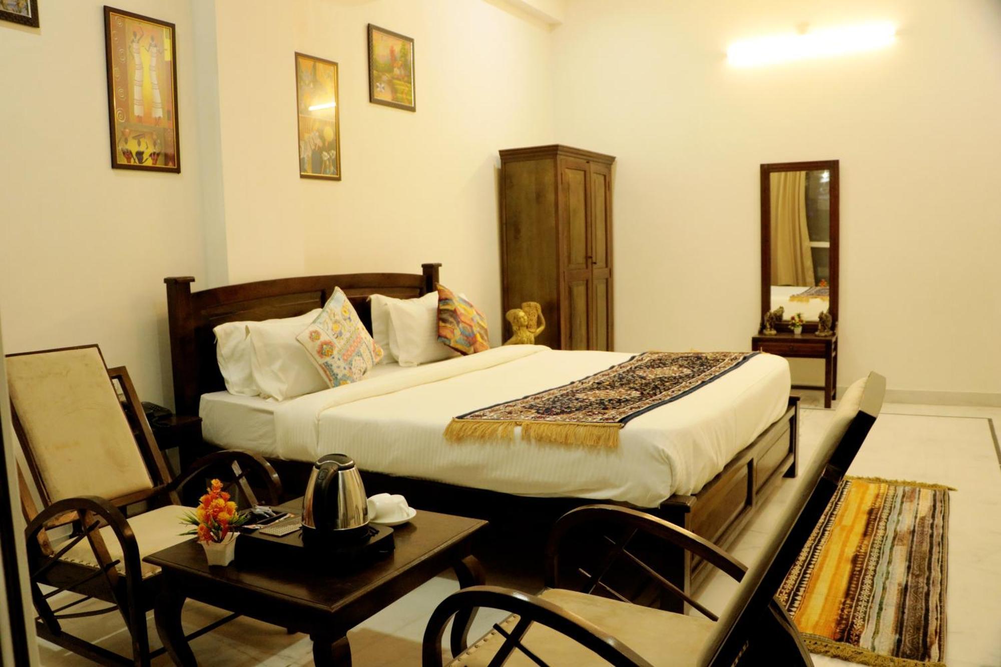 Tripli Udaipur Hotel Екстериор снимка