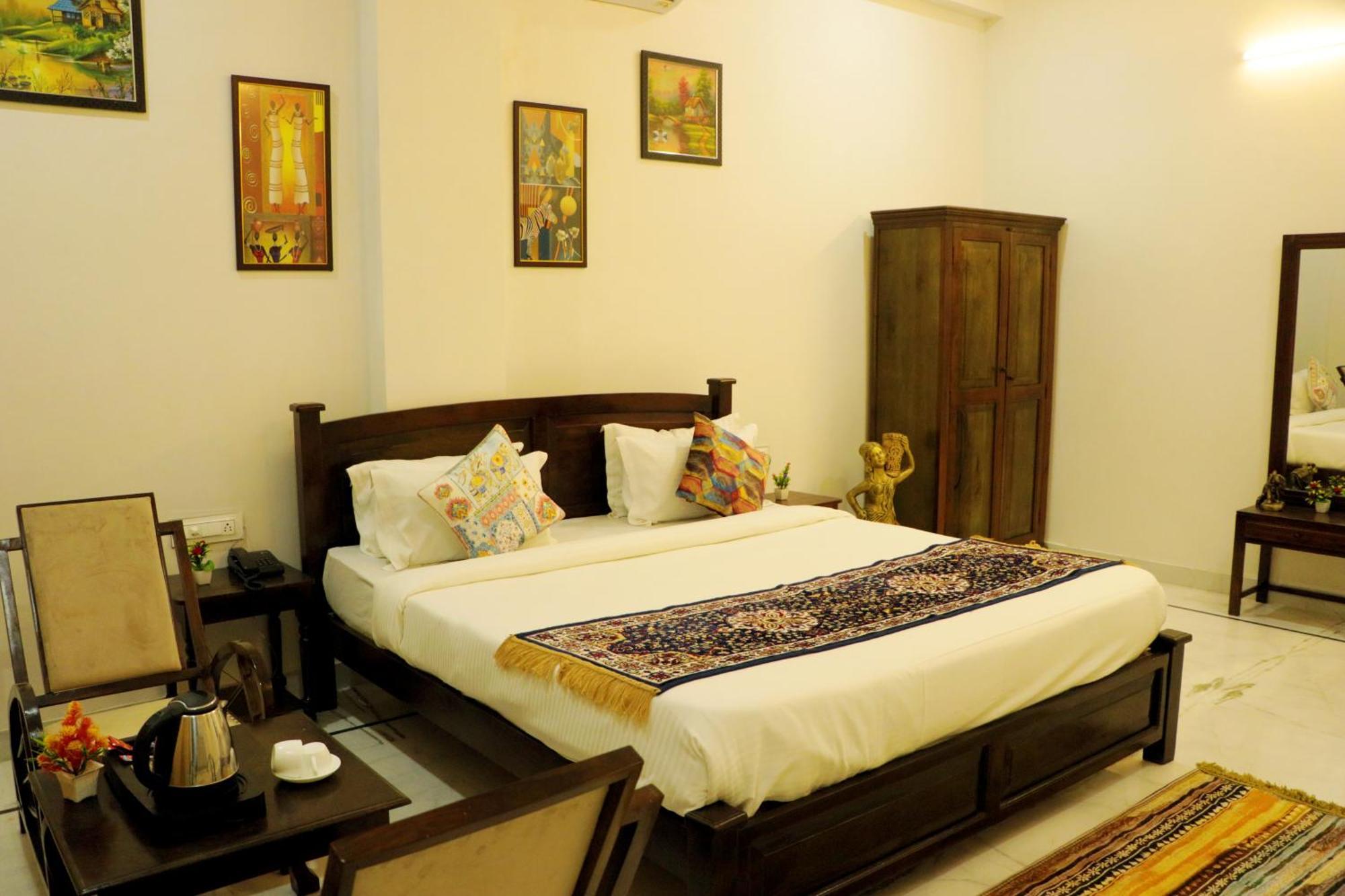 Tripli Udaipur Hotel Екстериор снимка