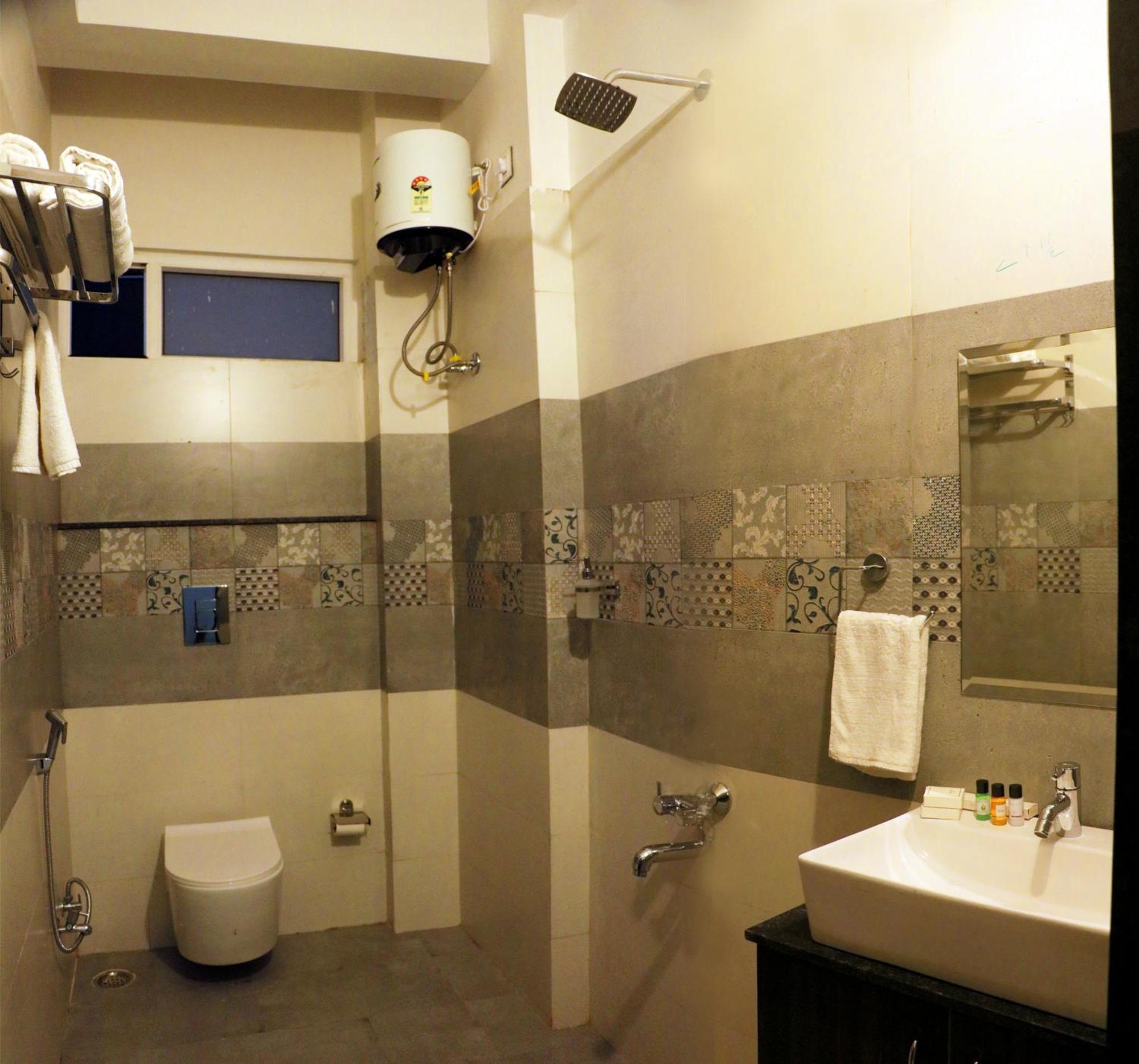 Tripli Udaipur Hotel Екстериор снимка